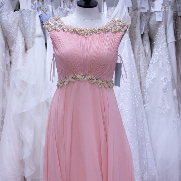 kathy hilton dresses